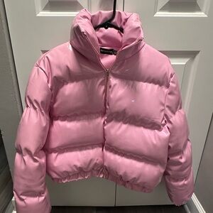 PrettyLittleThing 🌸